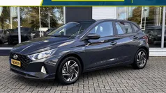 Grijs Gebruikt 2023 Hyundai i20 Comfort Hatchback | € 21.735 (Eerlijke prijs)