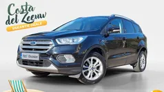 Zwart Gebruikt 2019 Ford Kuga Titanium SUV | € 16.245 (Eerlijke prijs)