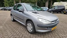 Gebruikt 2001 Peugeot 206 Hatchback | € 899 (Eerlijke prijs)