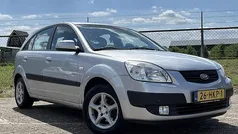Gebruikt 2009 Kia Rio Hatchback | € 1.950 (Eerlijke prijs)