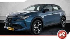 Blauw Gebruikt 2024 Alfa Romeo Junior SUV | € 32.925 (Eerlijke prijs)
