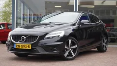 Zwart Gebruikt 2018 Volvo V40 Business Edition Stationwagen | € 17.899 (Eerlijke prijs)