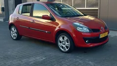 Rood Gebruikt 2007 Renault Clio II Hatchback | € 1.599 (Goede deal)