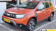 Oranje Gebruikt 2023 Dacia Duster Journey SUV | € 21.945 (Goede deal)