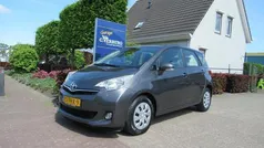 Grijs Gebruikt 2011 Toyota Verso-S MPV | € 8.450 (Eerlijke prijs)