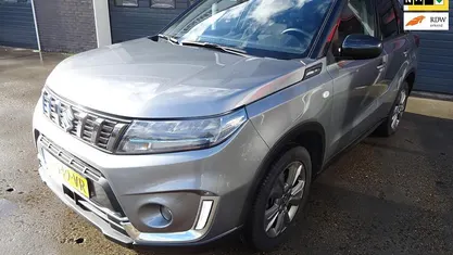 Gebruikt 2021 Suzuki Vitara SUV | € 20.750 (Eerlijke prijs)
