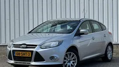 Grijs Gebruikt 2011 Ford Focus Titanium Hatchback | € 6.349 (Eerlijke prijs)
