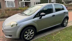 Grijs Gebruikt 2010 Fiat Grande Punto Active Hatchback | € 1.599 (Eerlijke prijs)