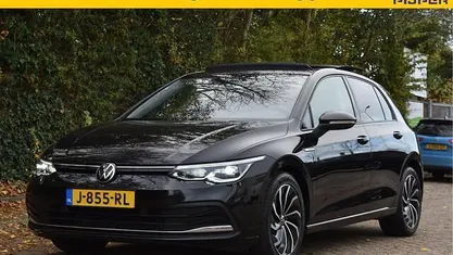 Zwart Occasion 2020 VW Golf VIII Edition Hatchback | € 24.950 (Eerlijke prijs)