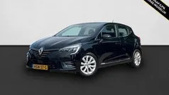 Zwart Gebruikt 2021 Renault Clio V Intens Hatchback | € 15.450 (Eerlijke prijs)
