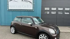 Bruin Gebruikt 2010 Mini Cooper Hatchback | € 4.950 (Eerlijke prijs)