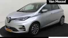 Grijs, metallic lak Gebruikt 2020 Renault Zoe Intens Hatchback | € 15.440 (Eerlijke prijs)