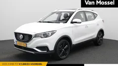 Wit Gebruikt 2020 MG ZS Luxury Sedan | € 15.495 (Eerlijke prijs)