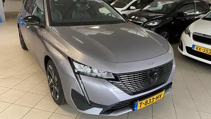 Gebruikt 2022 Peugeot 308 Allure Hatchback | € 21.500 (Eerlijke prijs)
