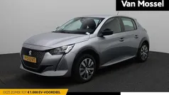 Grijs Gebruikt 2022 Peugeot e-208 Active Hatchback | € 17.900 (Goede deal)