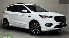 Wit Gebruikt 2017 Ford Kuga ST-Line SUV | € 13.950 (Eerlijke prijs)