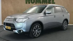 Gebruikt 2015 Mitsubishi Outlander P-HEV Edition SUV | € 11.645 (Goede deal)