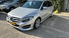Grijs Gebruikt 2017 Mercedes B180 Business MPV | € 16.999 (Eerlijke prijs)