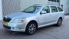 Grijs Gebruikt 2010 Skoda Octavia Business Line Stationwagen | € 1.990 (Eerlijke prijs)