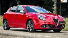 Rood Gebruikt 2017 Alfa Romeo Giulietta Veloce Hatchback | € 19.899 (Eerlijke prijs)