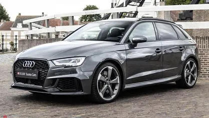 Grijs Gebruikt 2018 Audi RS3 Sportback Comfort Hatchback | € 39.995 (Eerlijke prijs)
