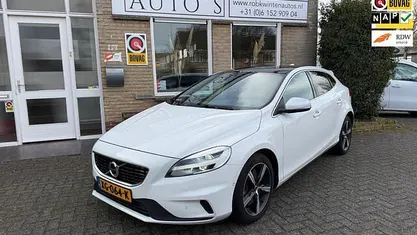 Occasion 2019 Volvo V40 Hatchback | € 12.950 (Eerlijke prijs)