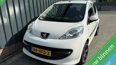 Wit Gebruikt 2008 Peugeot 107 Hatchback | € 3.250 (Eerlijke prijs)