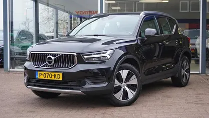 Occasion 2022 Volvo XC40 Inscription SUV | € 25.950 (Eerlijke prijs)