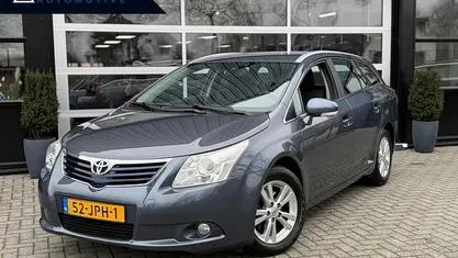 Blauw Gebruikt 2009 Toyota Avensis Sedan | € 3.950 (Super prijs)