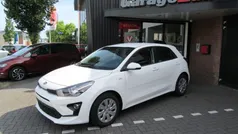 Wit Gebruikt 2021 Kia Rio Hatchback | € 14.750 (Goede deal)