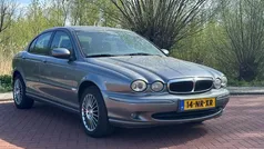 Grijs Gebruikt 2004 Jaguar X-type Sedan | € 750 (Eerlijke prijs)