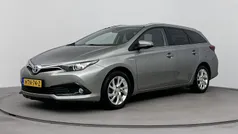 Grijs Gebruikt 2017 Toyota Auris Hybrid Limited Stationwagen | € 15.745 (Eerlijke prijs)