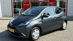 Grijs Gebruikt 2017 Toyota Aygo Hatchback | € 8.240 (Goede deal)