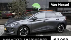 Gebruikt 2023 MG MG4 EV Luxury Hatchback | € 24.495 (Eerlijke prijs)