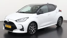 Wit Gebruikt 2021 Toyota Yaris Hybrid Executive Hatchback | € 23.490 (Eerlijke prijs)
