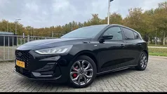 Gebruikt 2023 Ford Focus ST-Line Hatchback | € 23.995 (Eerlijke prijs)
