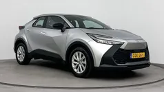 Grijs Gebruikt 2024 Toyota C-HR Active SUV | € 31.999 (Super prijs)