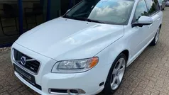 Wit Gebruikt 2010 Volvo V70 R-Design Stationwagen | € 13.945 (Eerlijke prijs)