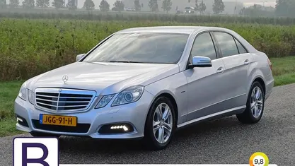 Grijs Occasion 2010 Mercedes E350 Avantgarde Sedan | € 21.245 (Eerlijke prijs)
