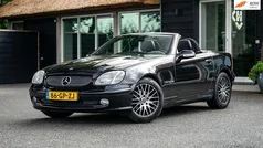 Zwart, metallic lak Gebruikt 2001 Mercedes SLK230 Cabriolet | € 5.950 (Eerlijke prijs)