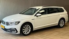 Wit Gebruikt 2021 VW Passat Business Stationwagen | € 21.995 (Super prijs)
