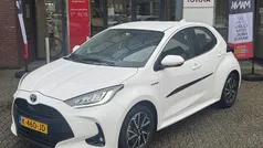Gebruikt 2021 Toyota Yaris Hybrid Hatchback | € 19.839 (Eerlijke prijs)