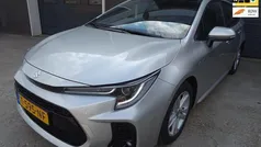 Grijs Gebruikt 2021 Toyota Corolla Stationwagen | € 22.350 (Goede deal)