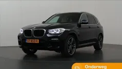 Zwart, metallic lak Gebruikt 2018 BMW X3 Executive SUV | € 36.835 (Eerlijke prijs)