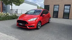 Rood Gebruikt 2015 Ford Fiesta ST Hatchback | € 10.750 (Eerlijke prijs)