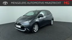 Grijs Gebruikt 2017 Toyota Aygo X-play Hatchback | € 9.450 (Eerlijke prijs)