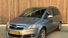 Grijs Gebruikt 2006 Opel Zafira MPV | € 999 (Goede deal)