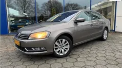 Bruin Gebruikt 2012 VW Passat Comfortline Sedan | € 5.699 (Eerlijke prijs)