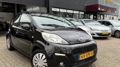 Zwart Gebruikt 2012 Peugeot 107 Active Hatchback | € 3.650 (Eerlijke prijs)