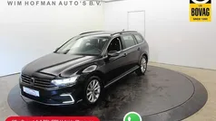 Zwart Gebruikt 2022 VW Passat Business Stationwagen | € 26.940 (Eerlijke prijs)